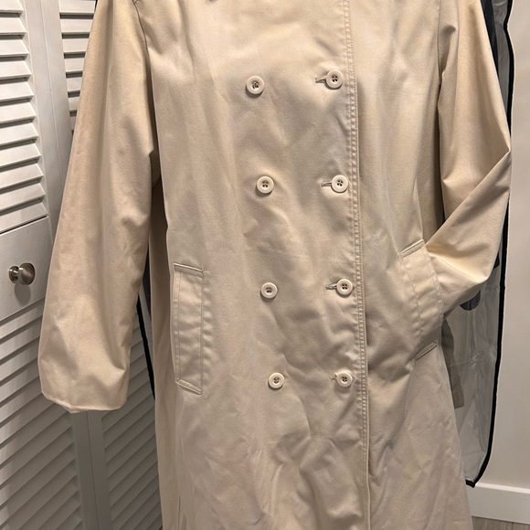 London Fog Vintage rain/trench coat Petite size 10 - Picture 2 of 7
